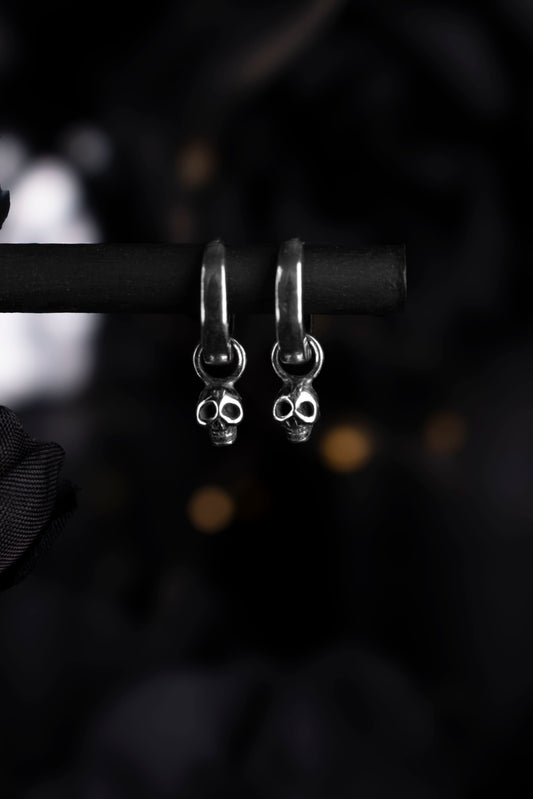 EKRJ931 Tiny Skull Hoop Dangle Sterling Silver Earrings