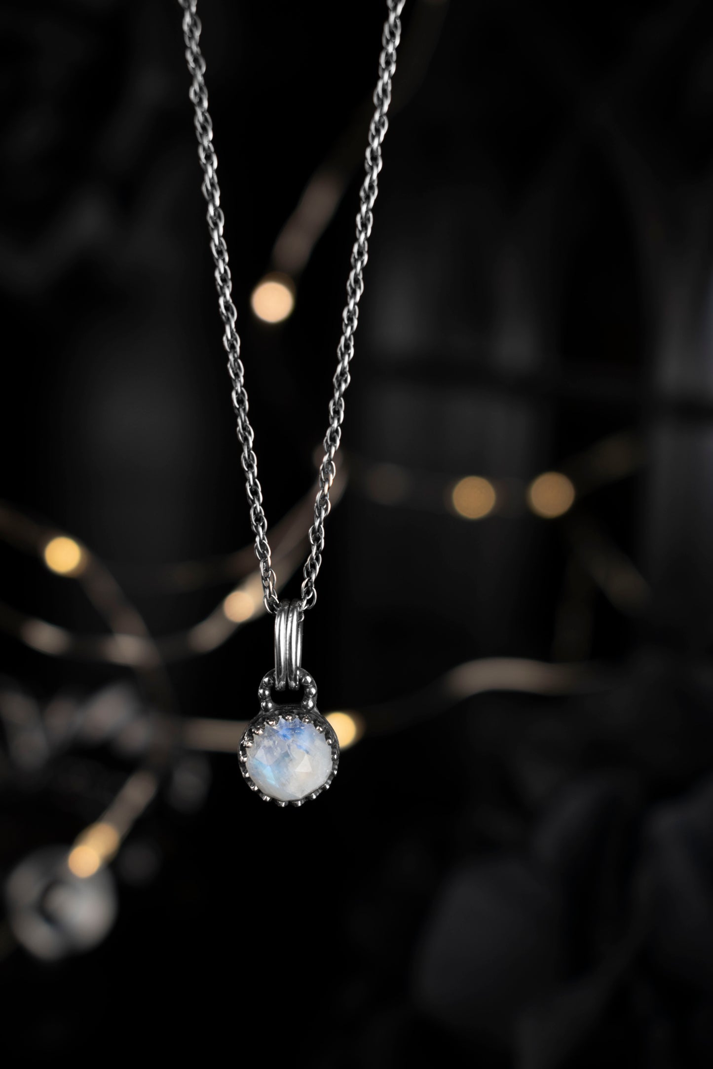 EKRJ954 Moonstone Silver Necklace