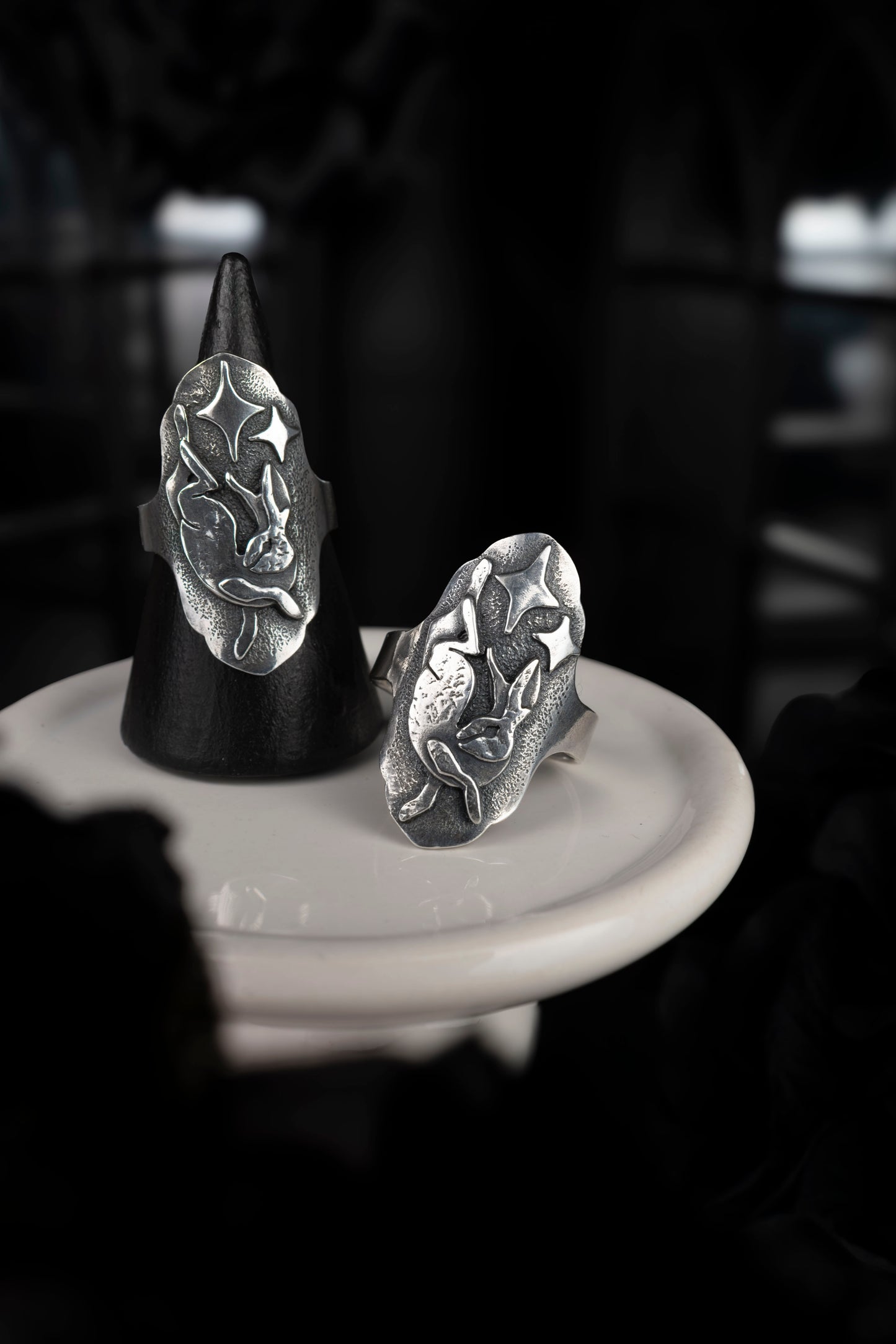 EKRJ972 Hare Sterling Silver Ring