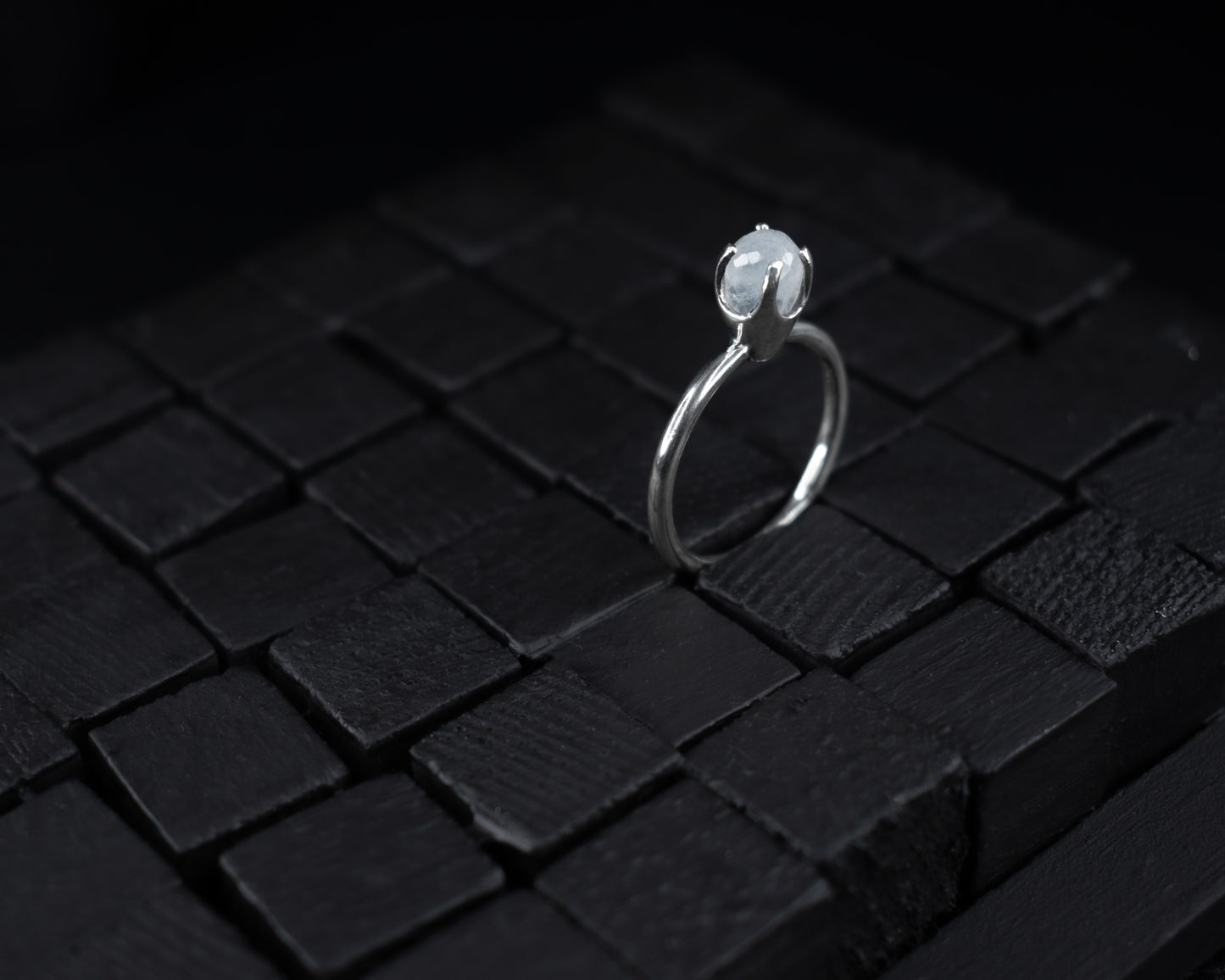 EKRJ634_ All Size_Moonstone Minimalist Handmade Silver Rings