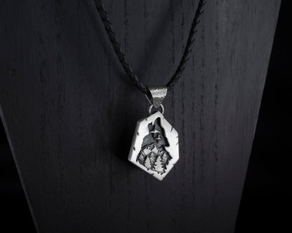 EKRJ636_Howling Wolf Silver Necklace-Made to Oder