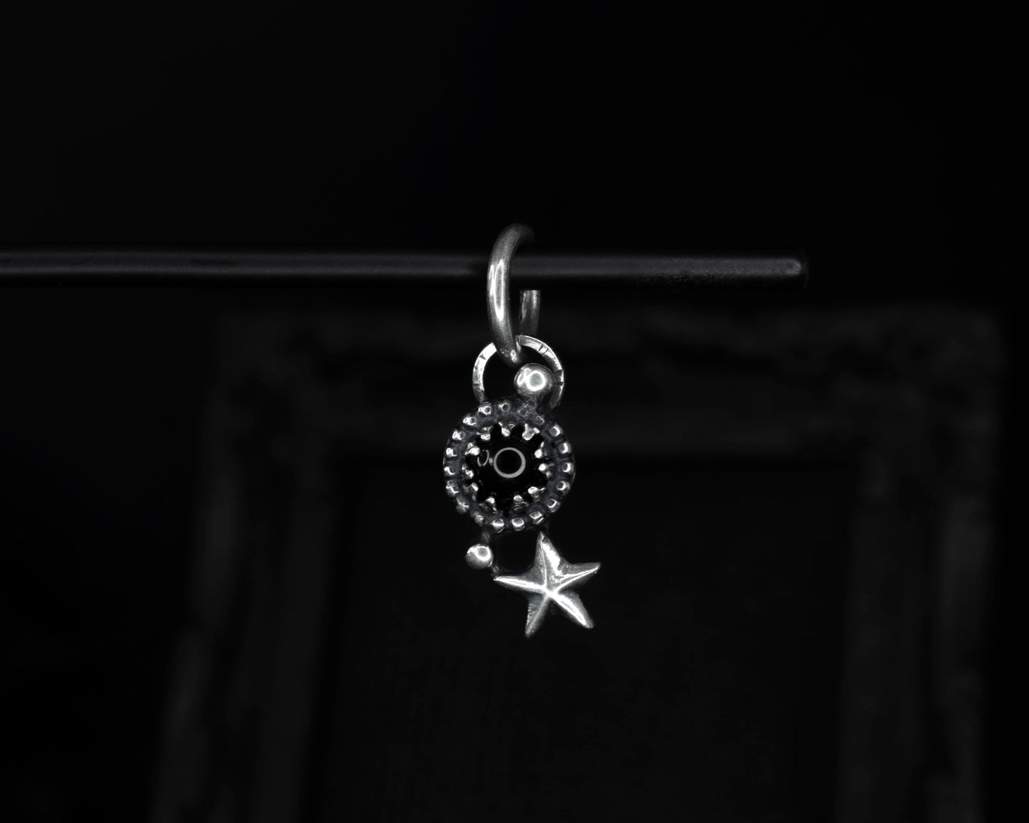 EKRJ674  Silver Black Onyx & Star Charm