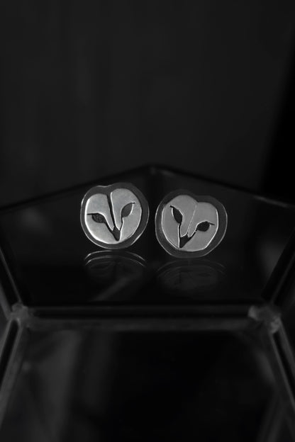 EKRJ706 Barn Owl Face Sterling Silver Earrings