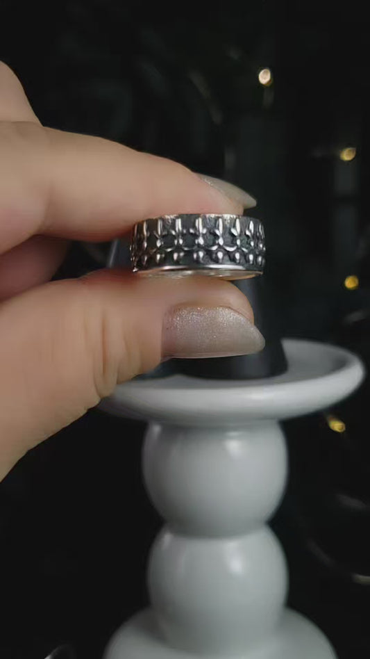 EKRJ816 Ball and Fleur Gallery Handmade Silver Rings