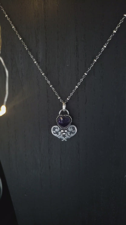 EKRJ751  Rose Cut Heart Shape Natural Amethyst One-of-a-kind Silver Necklace