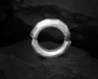 EKRJ418_Size7.5_Hand Carved 999fine Silver Ring