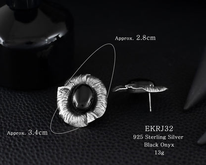 EKRJ32 Black Onyx One-of-a-kind Silver Art Bold Stud Earrings
