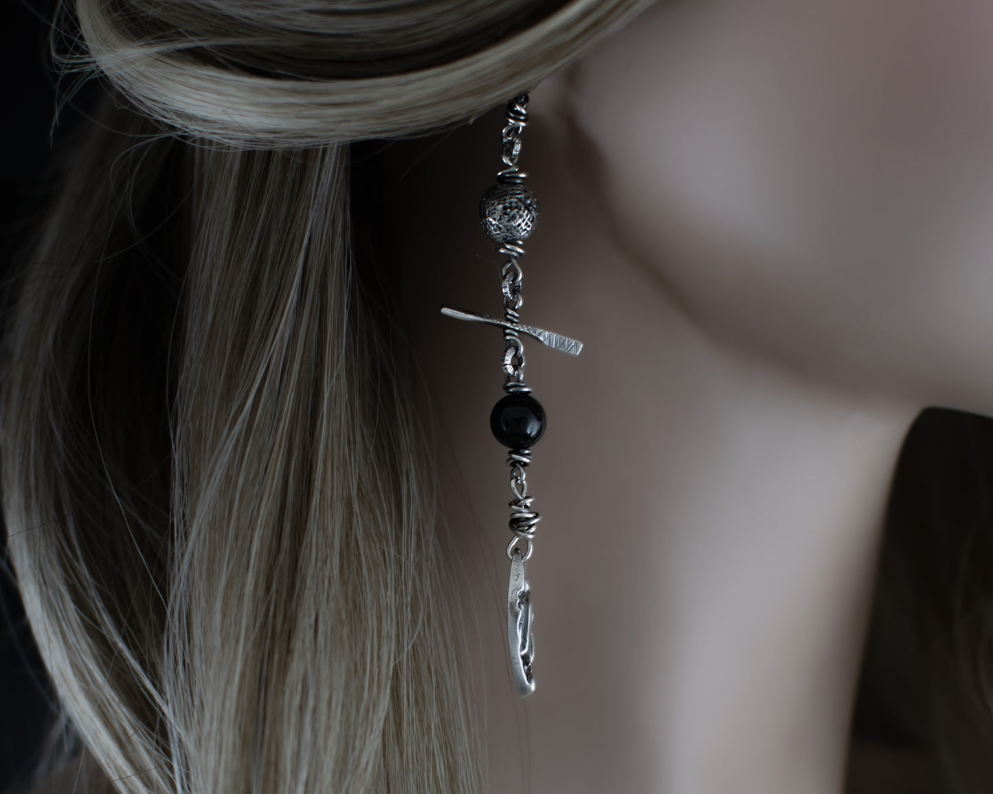 EKRJ400 Onyx one-of-a-kind silver earrings