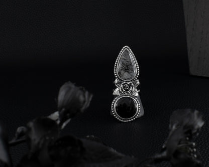 EKRJ548_Size8.5~9_Black Onyx & Black Rutilated Quartz Rose Bold Silver Ring