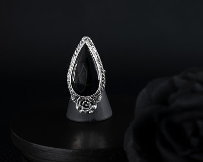 EKRJ549 Fits 8~8.5 Black Onyx Rose Bold One-of-a-kind Ring