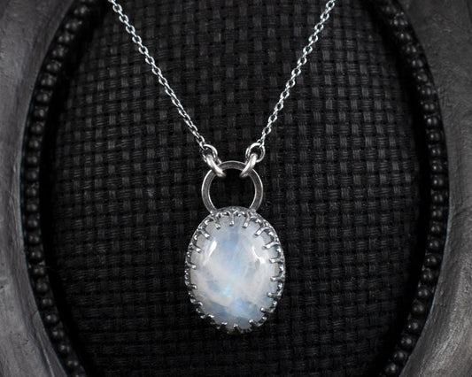 EKRJ564 Moonstone Silver Necklace