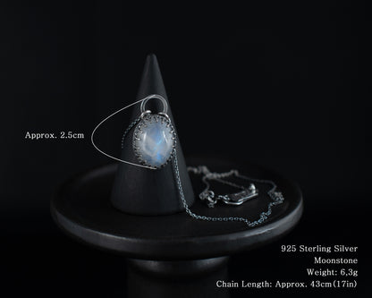 EKRJ564 Moonstone Silver Necklace