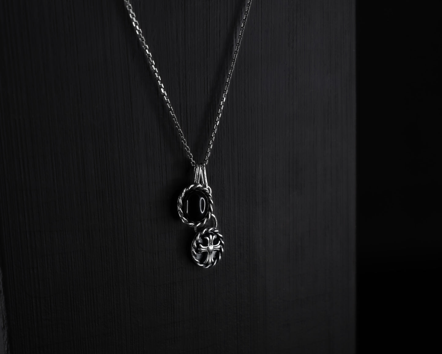 EKRJ475_Cross and Black Onyx Twist Wire Double Pendant Silver Necklace