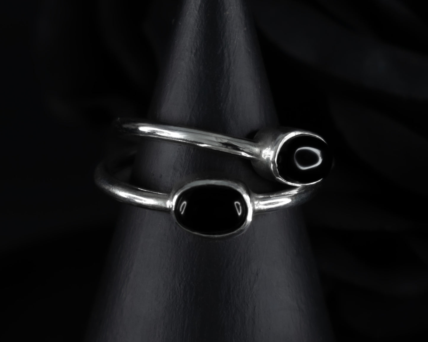 EKRJ617_ All Size_Tiny Oval Black Onyx Minimalist Silver Ring